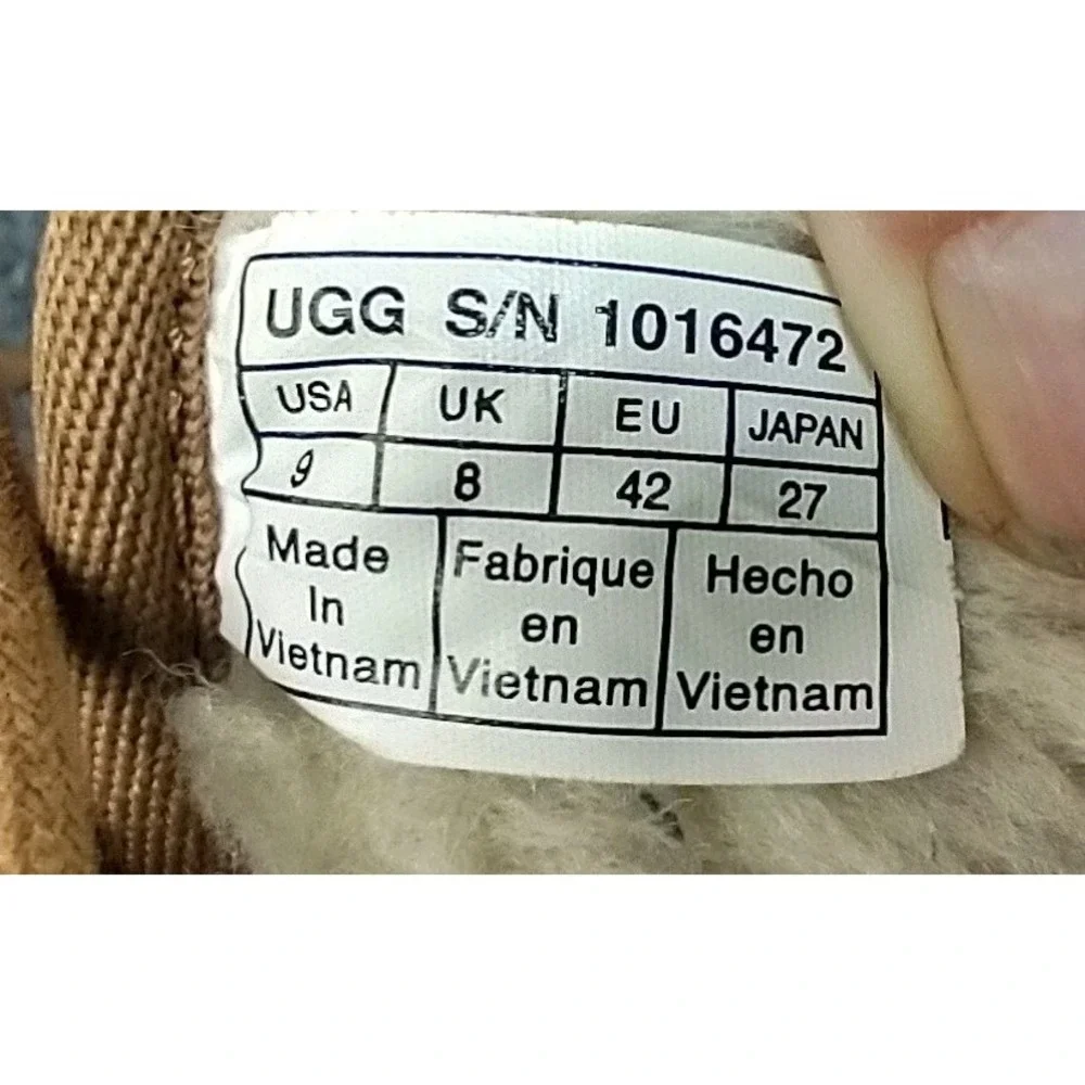 UGG Harkley Mens 9 Mid Top Fleece Lined Suede Boots Tan Brown 1016472